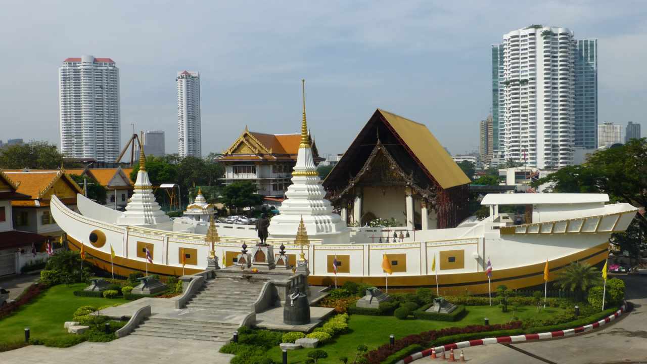 Tour du lịch Thái Lan - Chùa Thuyền