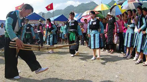 Du xuân mộc châu