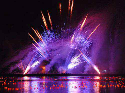 Du lịch Saovietravel bán vé xem lễ hội pháo hoa Đà Nẵng 2015