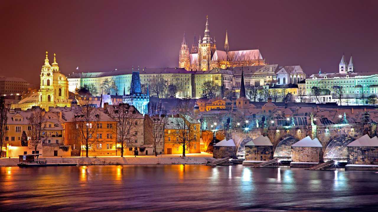Tour du lịch Czech - Tham quan lâu đài Prague