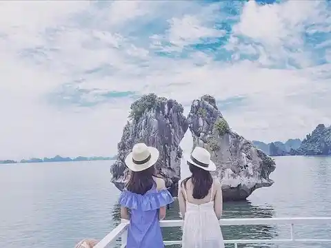 Tour Miền Bắc 4N3Đ: Sài Gòn – Hà Nội – Ninh Bình – Vịnh Hạ Long – Yên Tử