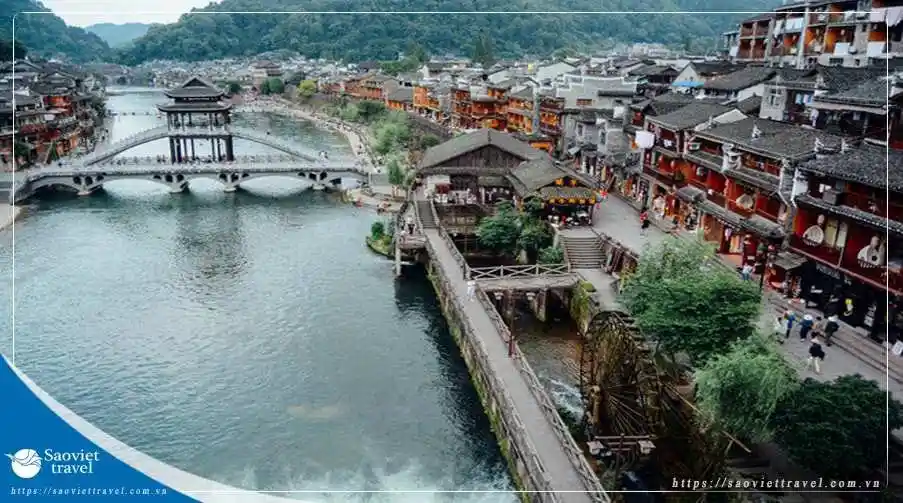 Tour Trung Quốc 4N3Đ: Trương Gia Giới – Phượng Hoàng Cổ Trấn