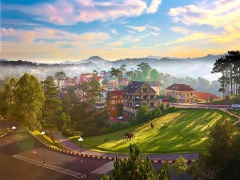 Tour Đà Lạt 4N3Đ: Lang Biang – Đường Hầm Đất Sét – Green Hill từ Sài Gòn 2023 – TOUR CAO CẤP