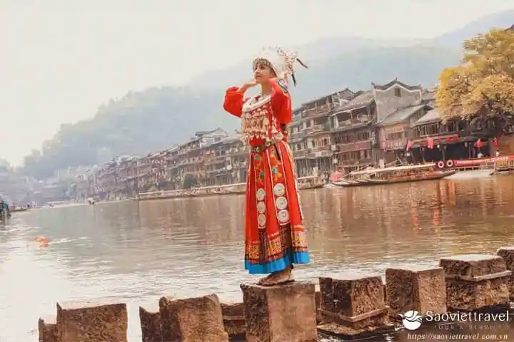 Tour Trung Quốc 6N5Đ: Nghi Xương - Trương Gia Giới - Thiên Môn Sơn - Phượng Hoàng Cổ Trấn