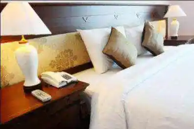 Island Resort & Spa Cát Bà