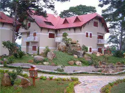 Royal Hotel & Villas Dalat