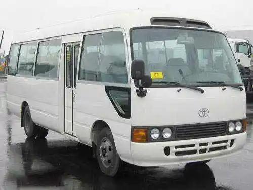 Toyota Coaster 30 chỗ